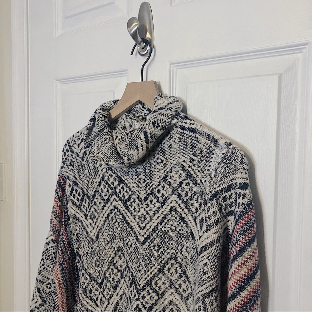 ✧･ﾟaztec patterned poncho
